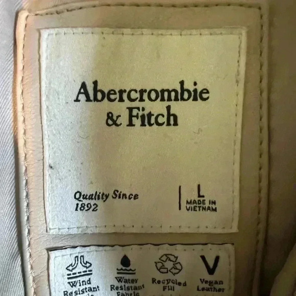 Abercrombie and Fitch Oversized Cream Puffer Jacket Women’s Size L - Picture 4 of 6